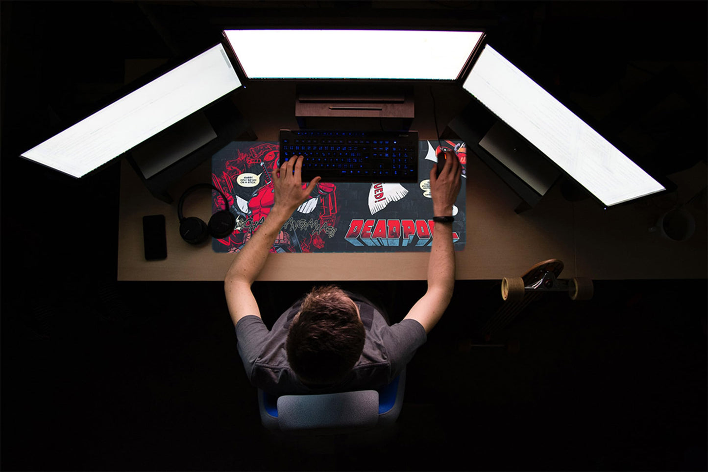 Grupo Erik XXL Mouse Pad - Marvel Deadpool Gifts | Gaming Desk Mat 31.5 x 13.8 inches, Non-Slip Rubber Keyboard & Mouse Mat Large | Gaming Gifts Gamer