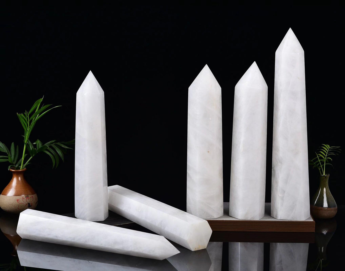 AMOYSTONE Large White Crystal Quartz Wand 1PC Healing Crystal Stone Obelisk Tower 6 Faceted Column Reiki Chakra Meditation Gift 1.7-2.2 LBS