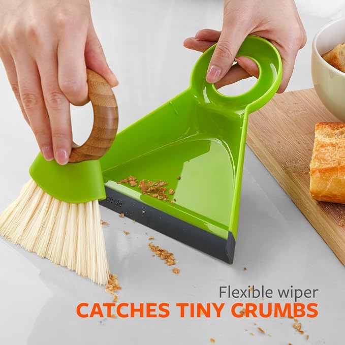 Full Circle Tiny Team Mini Brush & Dustpan Set