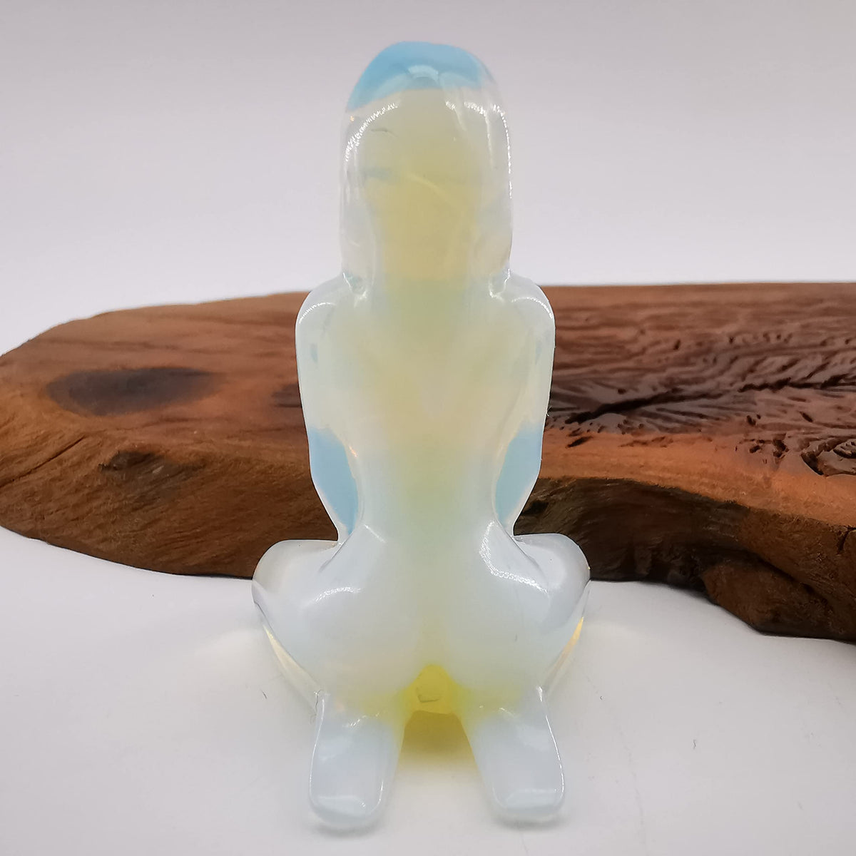 NsmjodStone Natural Opal Hand Carved Female Model,Crystal Quartz Kneeling Female Model Carving,Reiki Healing Crystal,Home Decor,Crystal Gift 1PC