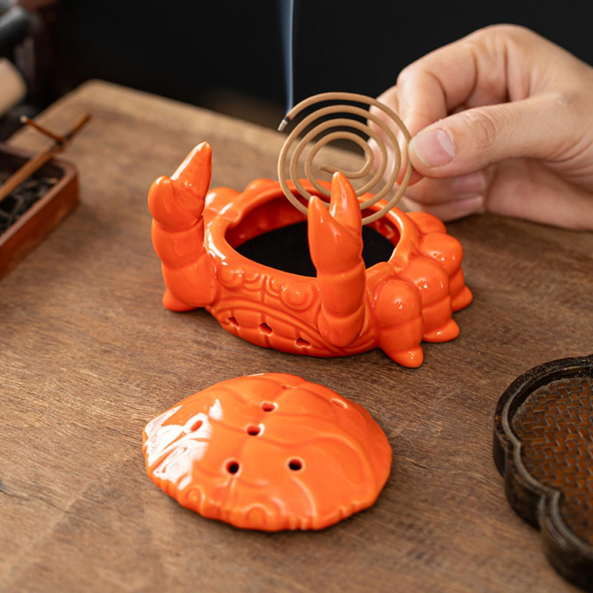 Crab Incense Burner with Incense Stick Holder Ceramic Incense Holder for Home Office Decor Ash Catcher