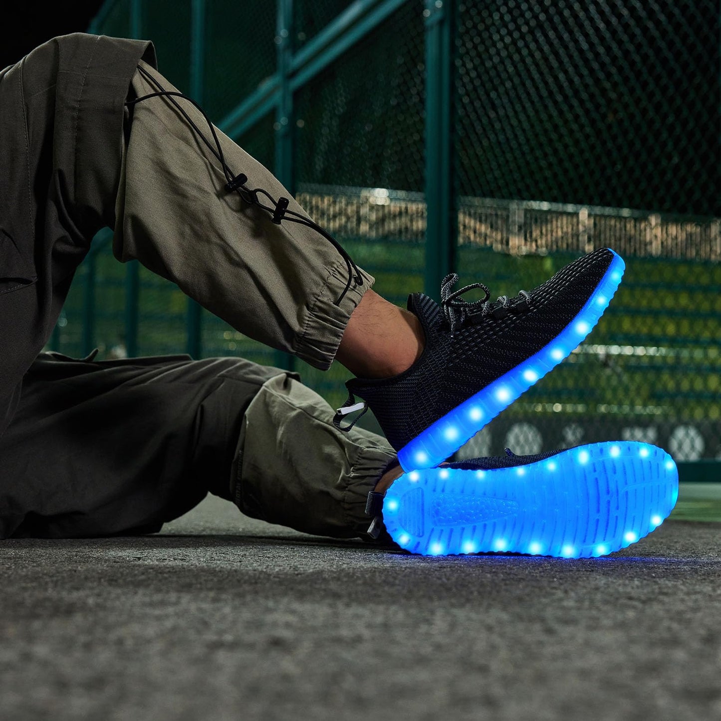 Light Up Shoes for Women Men USB Charging LED Shoes Adult Halloween Dancing Glowing Luminous Trainers Mesh Upper Flashing Sneakers(Black,9)