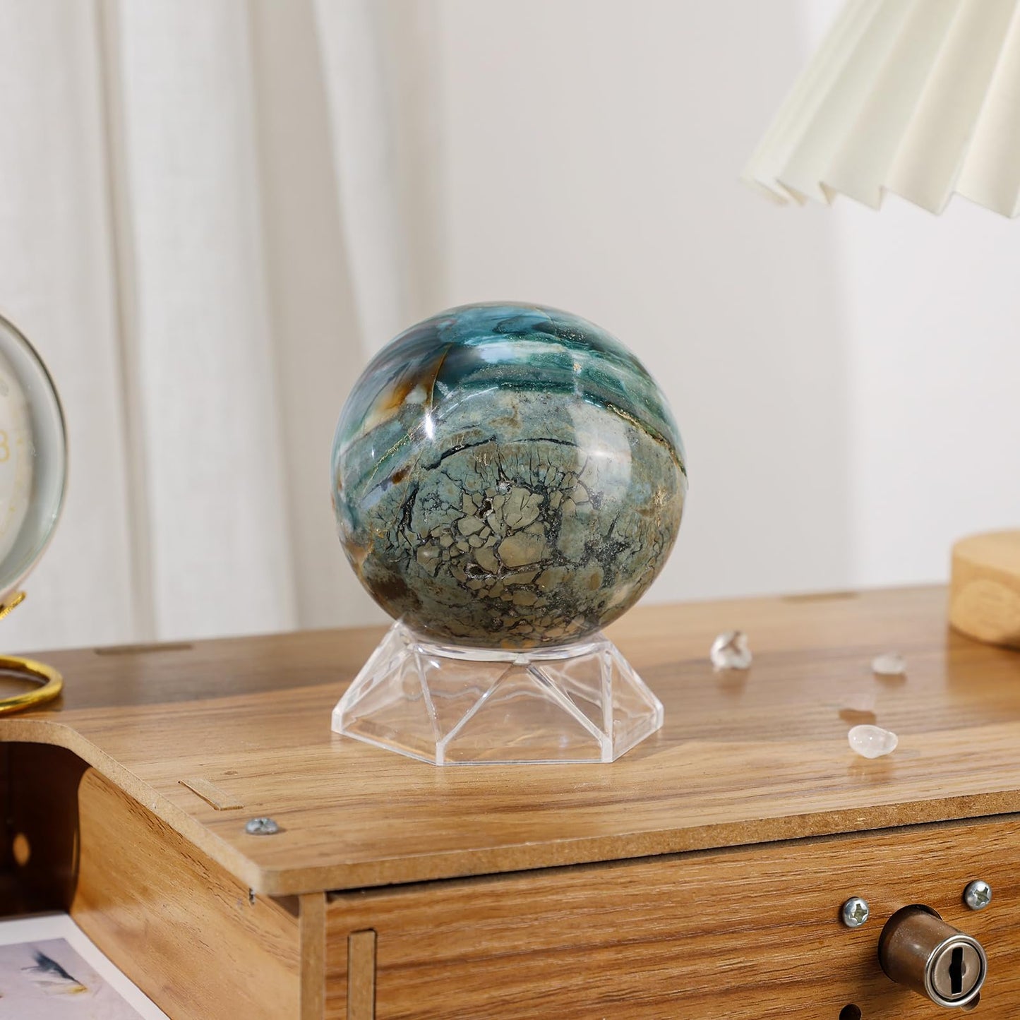 Sportmusies Natural Ocean Jasper Sphere and Acrylic Stand Home Office Decoration, Polished Stone Ball Reiki Healing Meditation, 2.79-3.14 inches