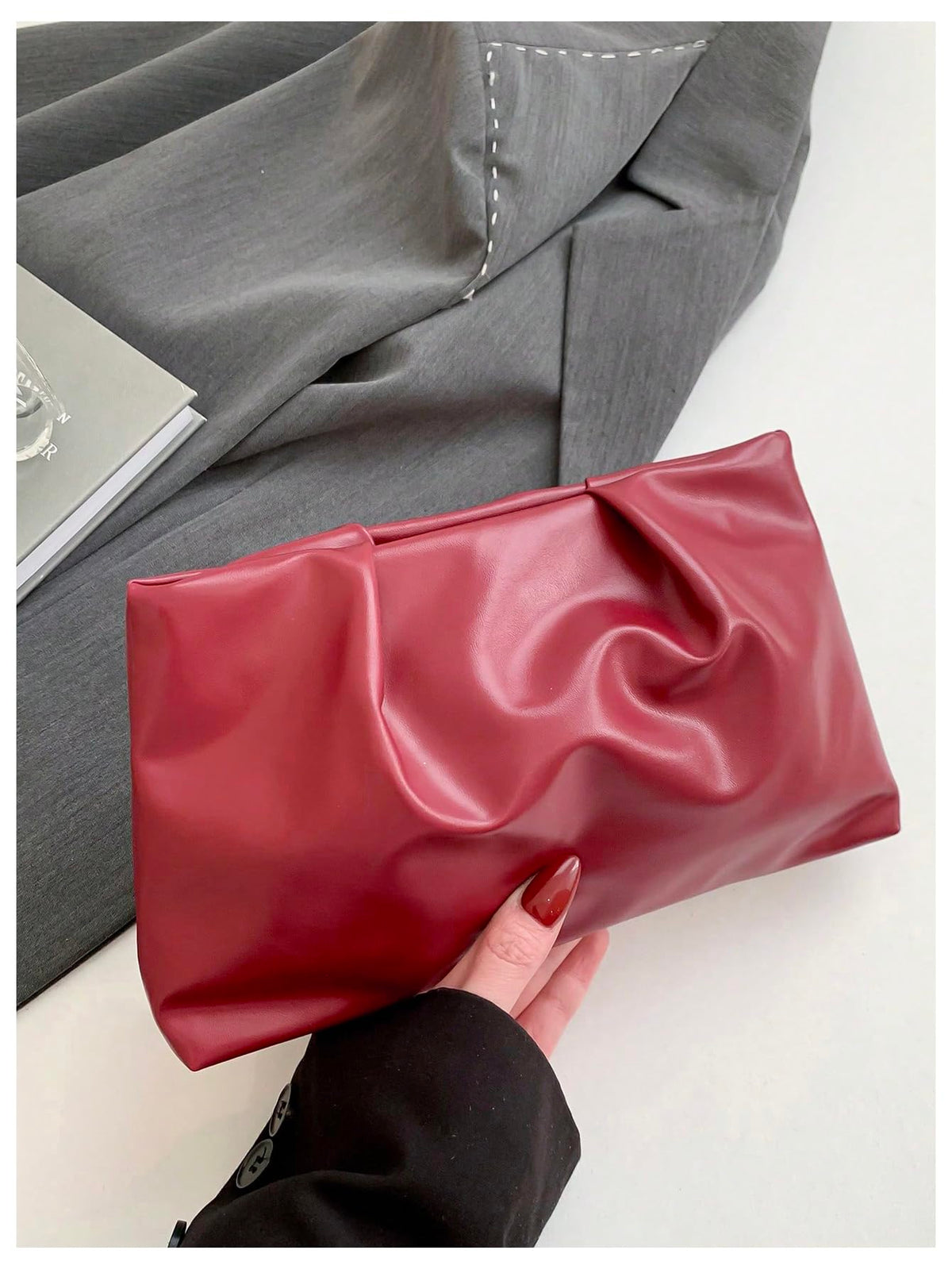 OYOANGLE Women's PU Leather Clutch Purses Small Zipper Ruched Minimalist Handbag Burgundy One Size