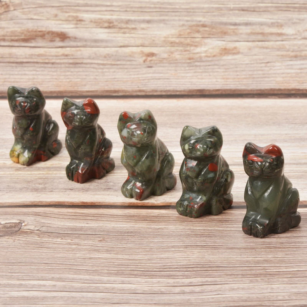 Justinstones African Bloodstone Cat Guardian Statue Home Decor Reiki Chakra Healing Crystal Desk Gemstone Decoration Stone Crafts Gemstone Collectible Gift 2 inch