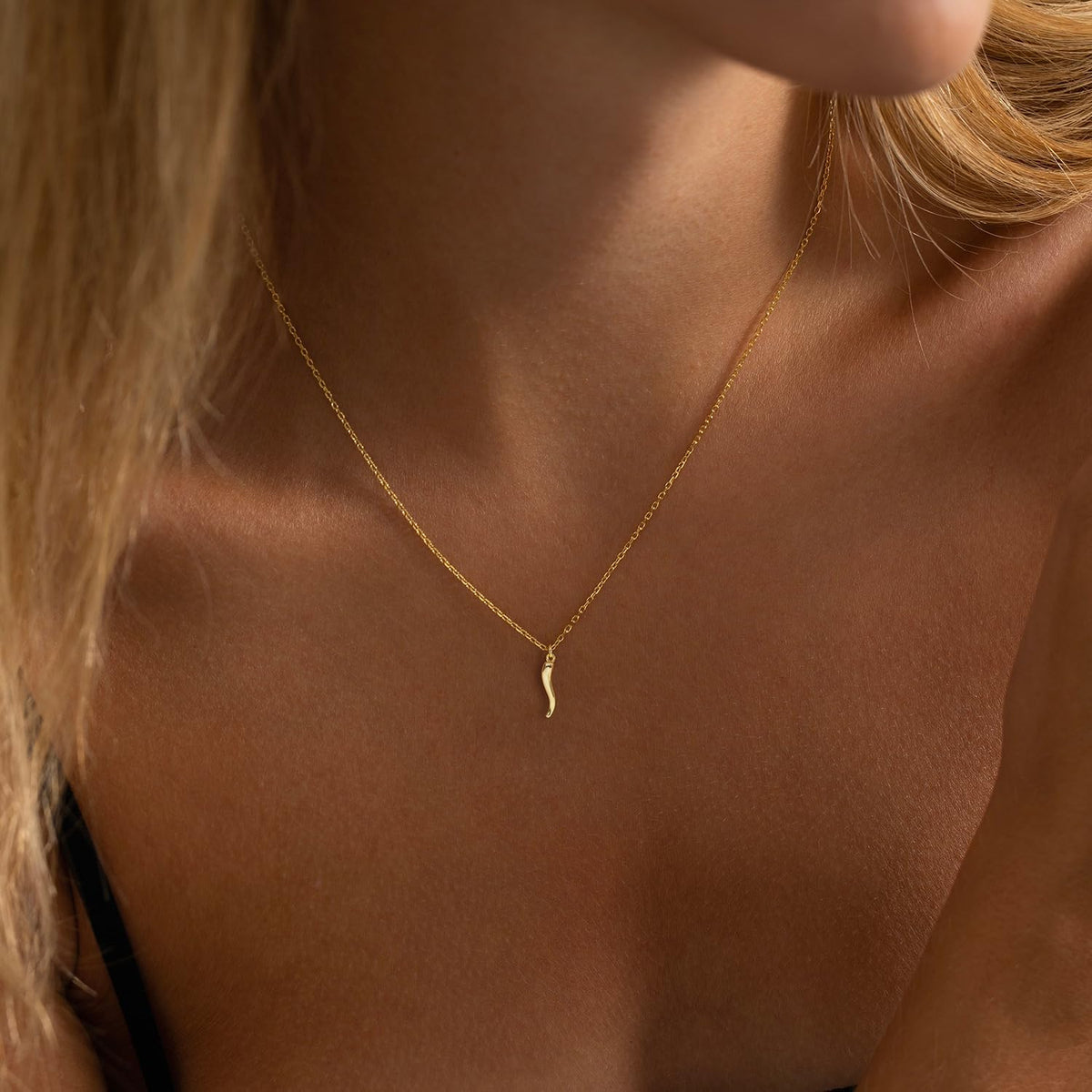 BSGRL Gold Necklace for Women-14K Gold Plated Chilli Italian Horn Dainty Gold Necklace 16.5”+2” ext