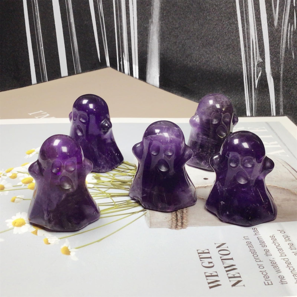 RECKSI 1.2"x1" Natural Crystal Ghost Figurine for Halloween Decoration Carved Reiki Healing Stone Statue for Desk Haunted Decor, Amethyst