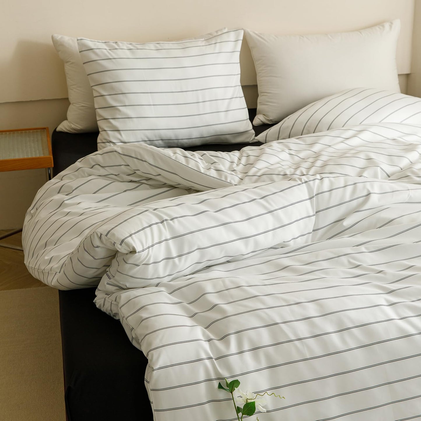 CLOTHKNOW Striped Duvet Cover Sets Queen White and Black Bedding Sets Farmhouse Bedding Duvet Cover Sets Soft Boho Bedding Queen