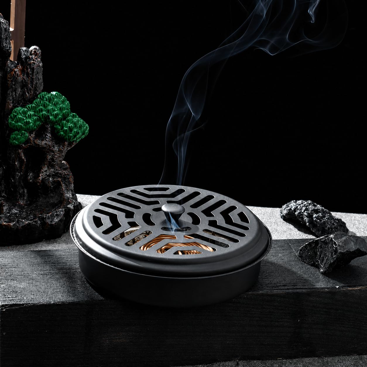 Elsjoy 8 Pack Mosquito Coil Holders, Stainless Steel Incense Coil Burner Portable Mosquito Incense Holder, Metal Mosquito Coil Burner for Home, Camping