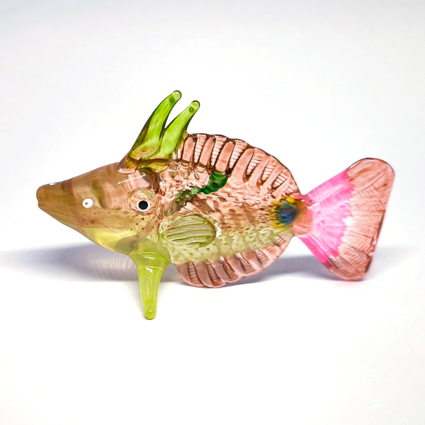 ZOOCRAFT Hand-Blown Glass Fish Figurine for Fish Lovers, Artisan Lampwork Sculpture — Coastal & Ocean Decor Gift for Marine Enthusiasts & Beach Home Collectors