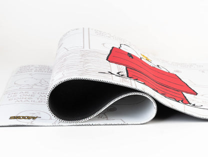 Grupo Erik XXL Mouse Pad - Snoopy Gifts For Dog Lovers | Gaming Desk Mat 31.5 x 13.8 inches, Non-Slip Rubber Keyboard & Mouse Mat Large | Gaming Gifts Gamer