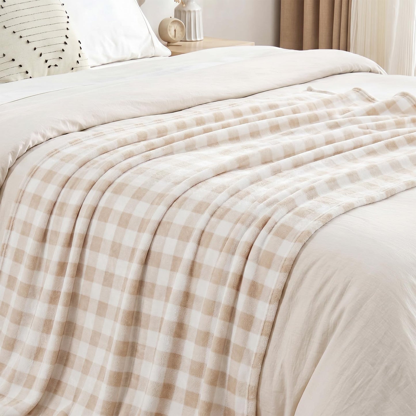 Fanfanwin Beige Gingham Throw Blanket for Couch, 50x60 Inch Checkered Plaid Flannel Blanket for Sofa Bed, Soft Cozy Throw for Farmhouse Boho Neutral Home Decor All Seasons Gift