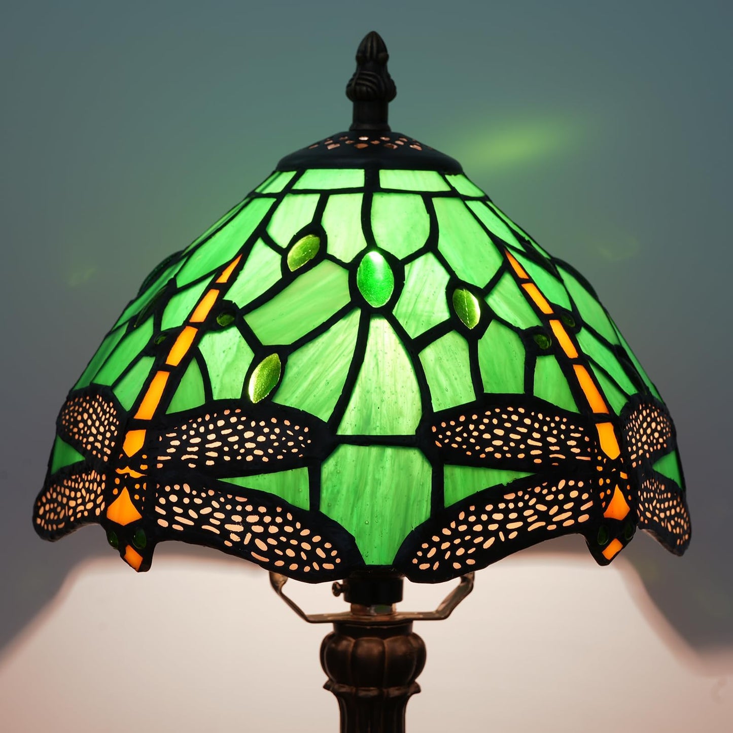 wecrejoni Tiffany Lamp Green Dragonfly Stained Glass Table Lamp 8X8X14 Inches Green Dragonfly Style Desk Reading Light Decor Beside Bedroom Living Room Home (H1057-Green Dragonfly)