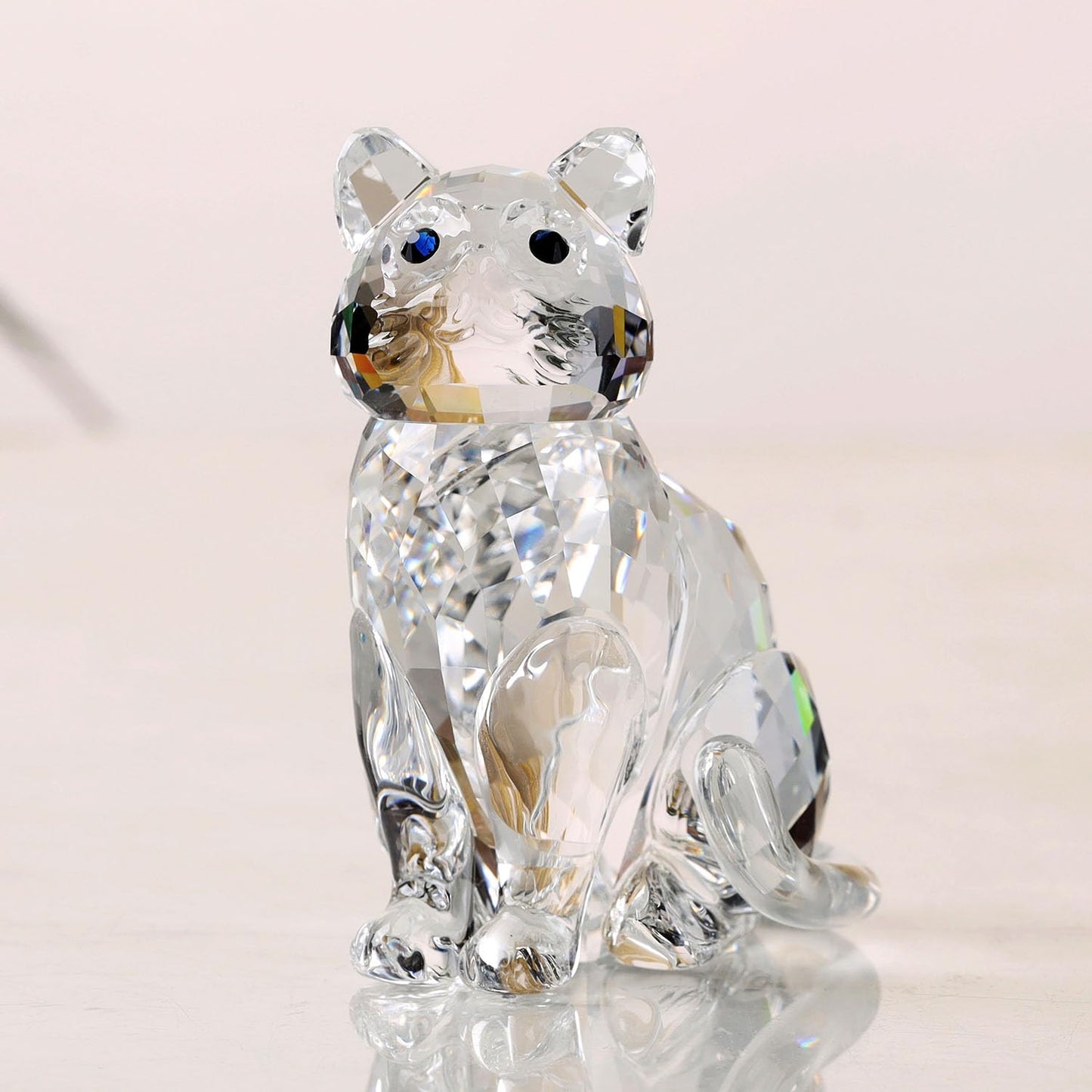 DOJOZ Crystal Cat Realistic Animal Kitten Art Figurine Collection Table top Ornament Statue Home Decor (White)