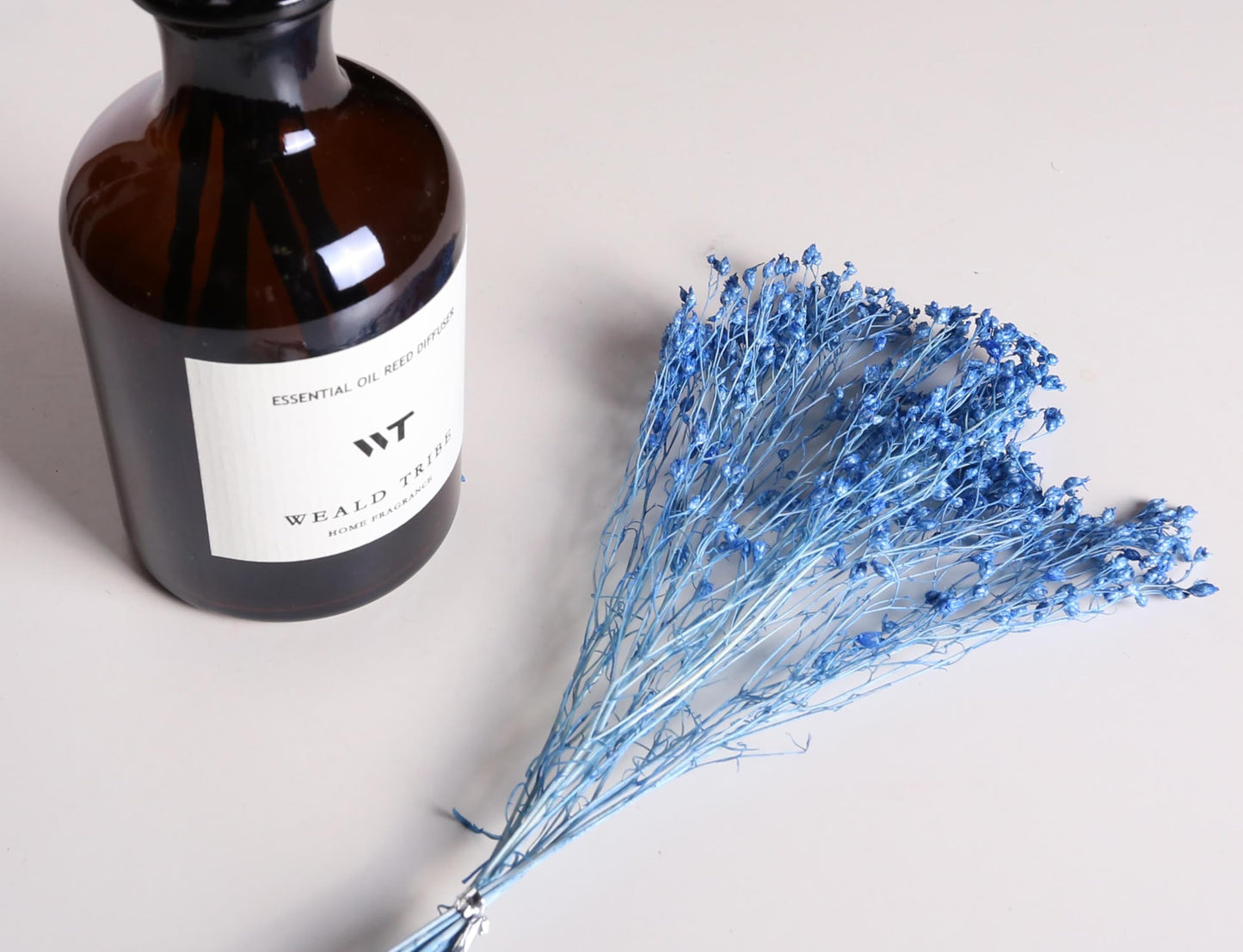 WEALD TRIBE Flower Reed Diffuser Set Vanilla Cinnamon Scent for Bathroom Air Fresheners | 4.0 fl oz Essential Oils with Sticks Home Fragrance Defusers | House Bedroom Office Shelf Decor & Gift