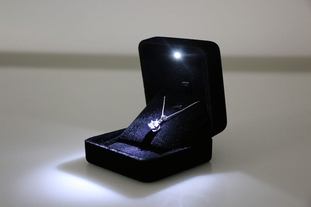 Omeet Velvet Metal Glossy with LED Pendant Box Necklace Box Couple Bracelet Box Jewelry Gift Box Case for Valentine's Day Anniversary Wedding Engagment Christmas - Black