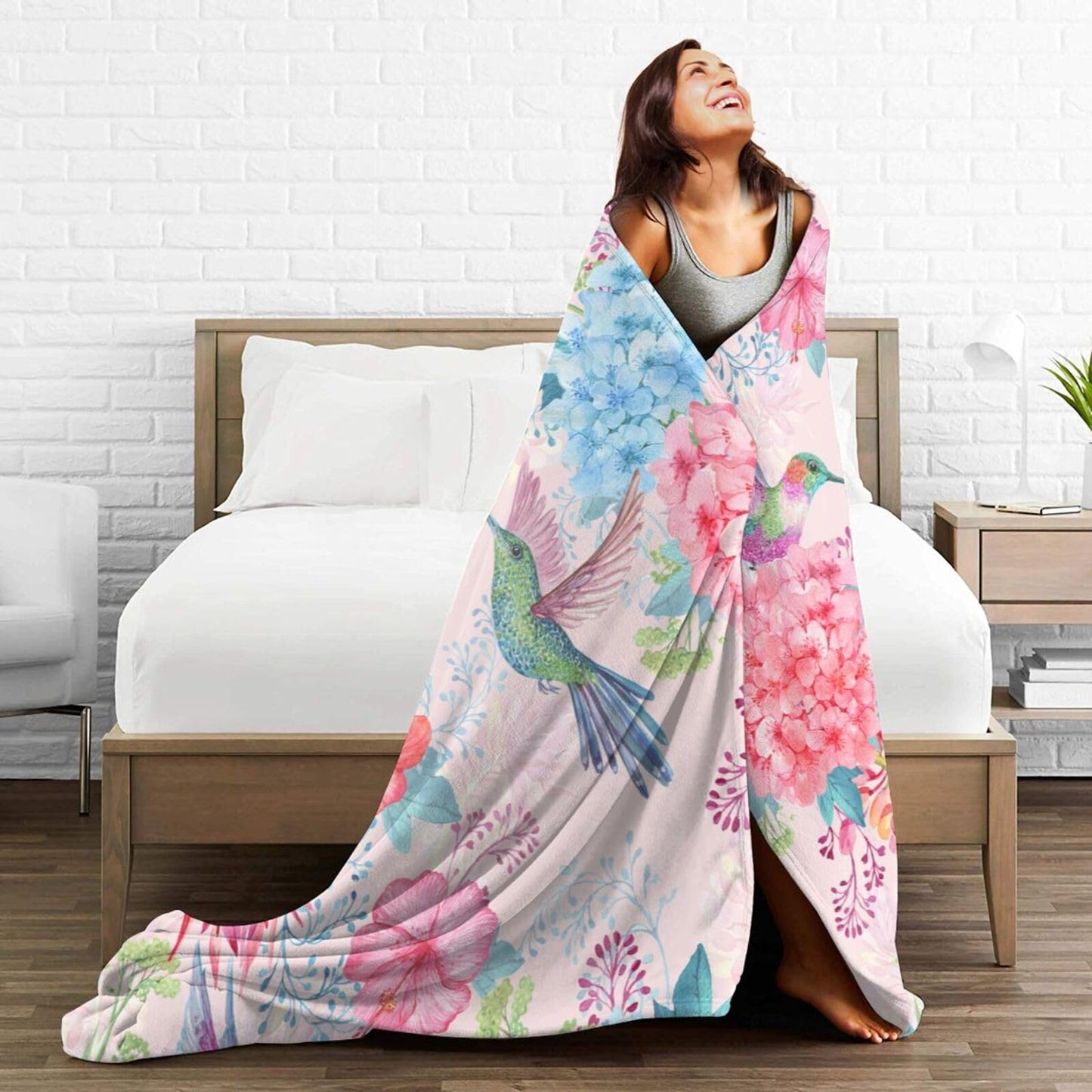 Perinsto Tropical Flowers and Hummingbirds Throw Blanket Ultra Soft Warm All Season Decorative Fleece Blankets for Bed Chair Car Sofa Couch Bedroom 80"X60"