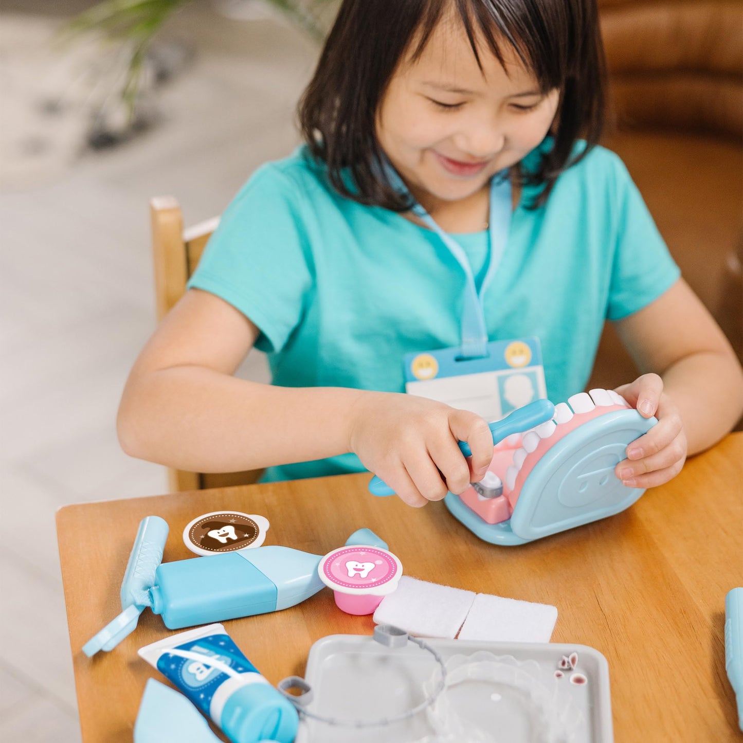 Melissa & Doug Super Smile Dentist Kit for Kids Role Play for 3+ | Dentist Toys for Kids | Educational Toys for 3 Year Old Boys | Montessori Toys