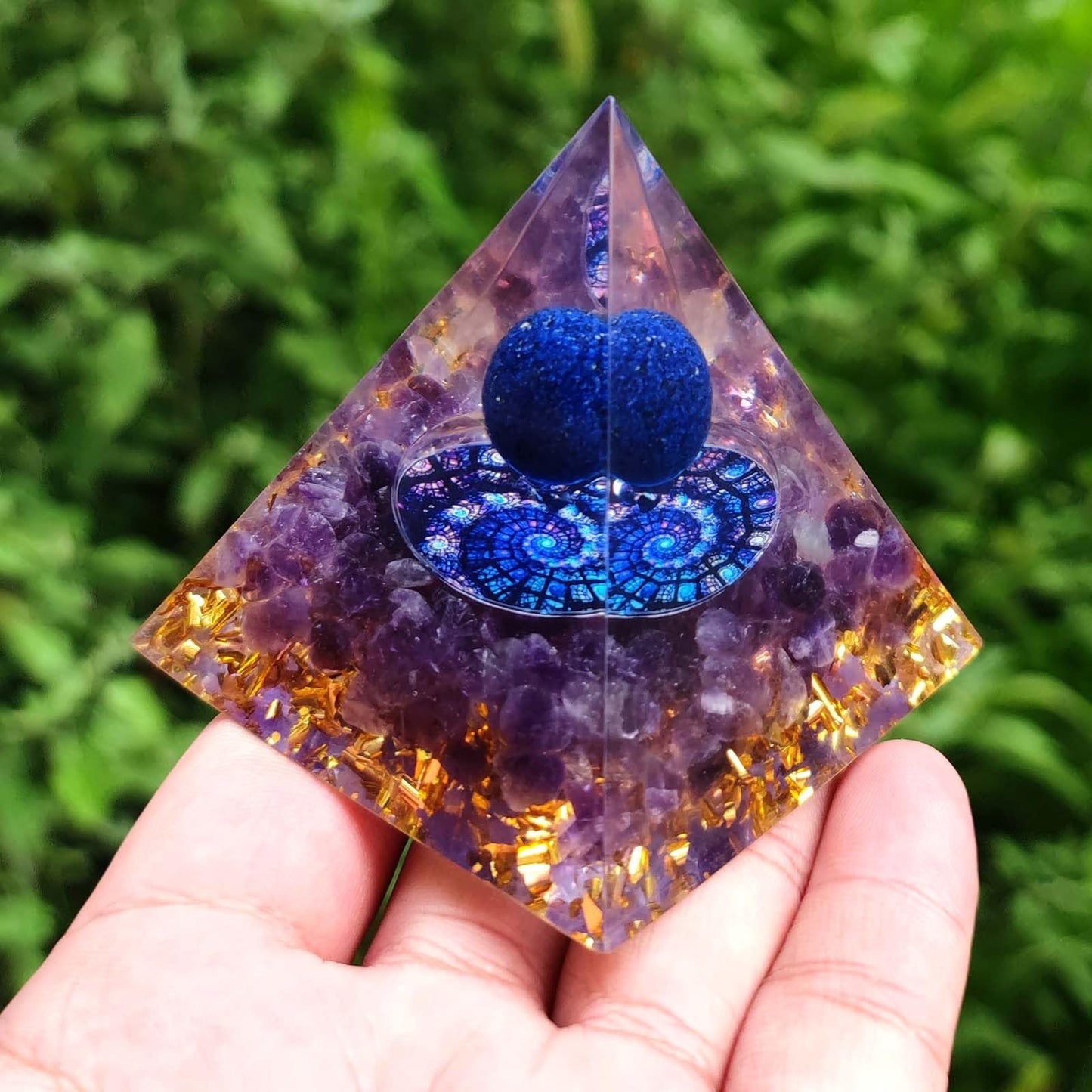 Crystal Pyramid, Lapis Lazuli & Amethyst Healing Crystal Pyramid Porstive Energy Generator, Natural Crystals Energy Pyramid for Attract Wealth Success and Lucky