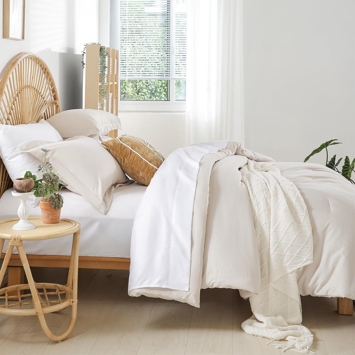 weigelia Queen Comforter Set 7 Pieces Beige Comforter Set Queen Size Bedding Set Soft Microfiber Comforter with Fitted Sheets, Flat Sheets, Pillow Shams, and Pillowcases
