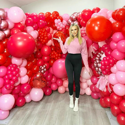 Bezente Red Balloons Latex Party Balloons - 100 Pack 12 inch Round Helium Red Balloons for Christmas New Years Casino Theme Wedding Birthday Patriotic Party Decorations