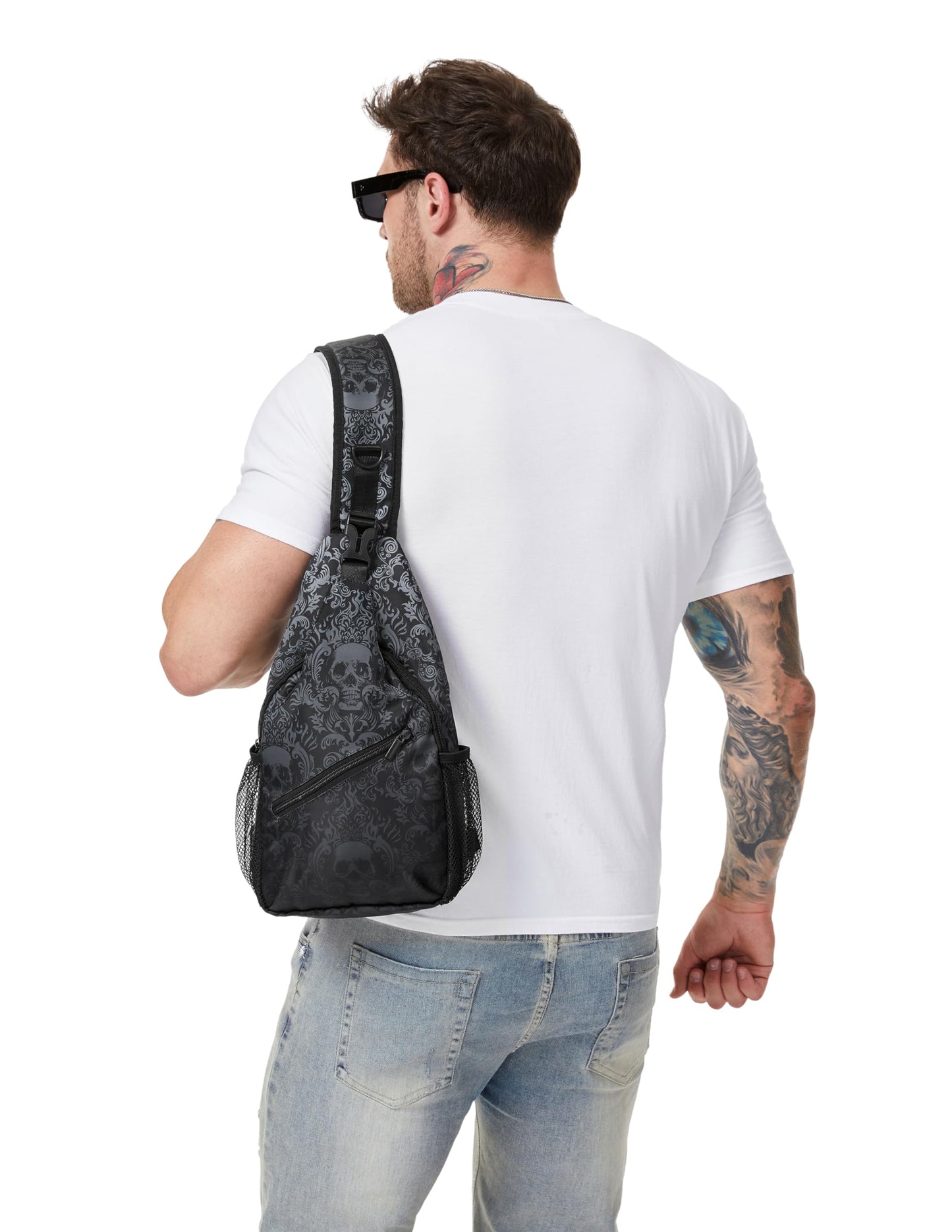 MEDTOGS Skull Sling Bag,Victorian Gothic Sling Backpack Black Crossbody Bag Men Casual Shoulder Daypack for Women Men Lightweight Travel Hiking Gym