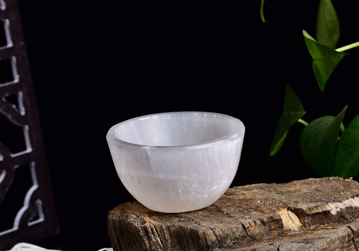 AMOYSTONE 3.3" Small Selenite Bowl Hand Carved,Moroccan Selenite Decorative Bowl Charge Crystal Dish for Healing,Storage,Housewarming Gift
