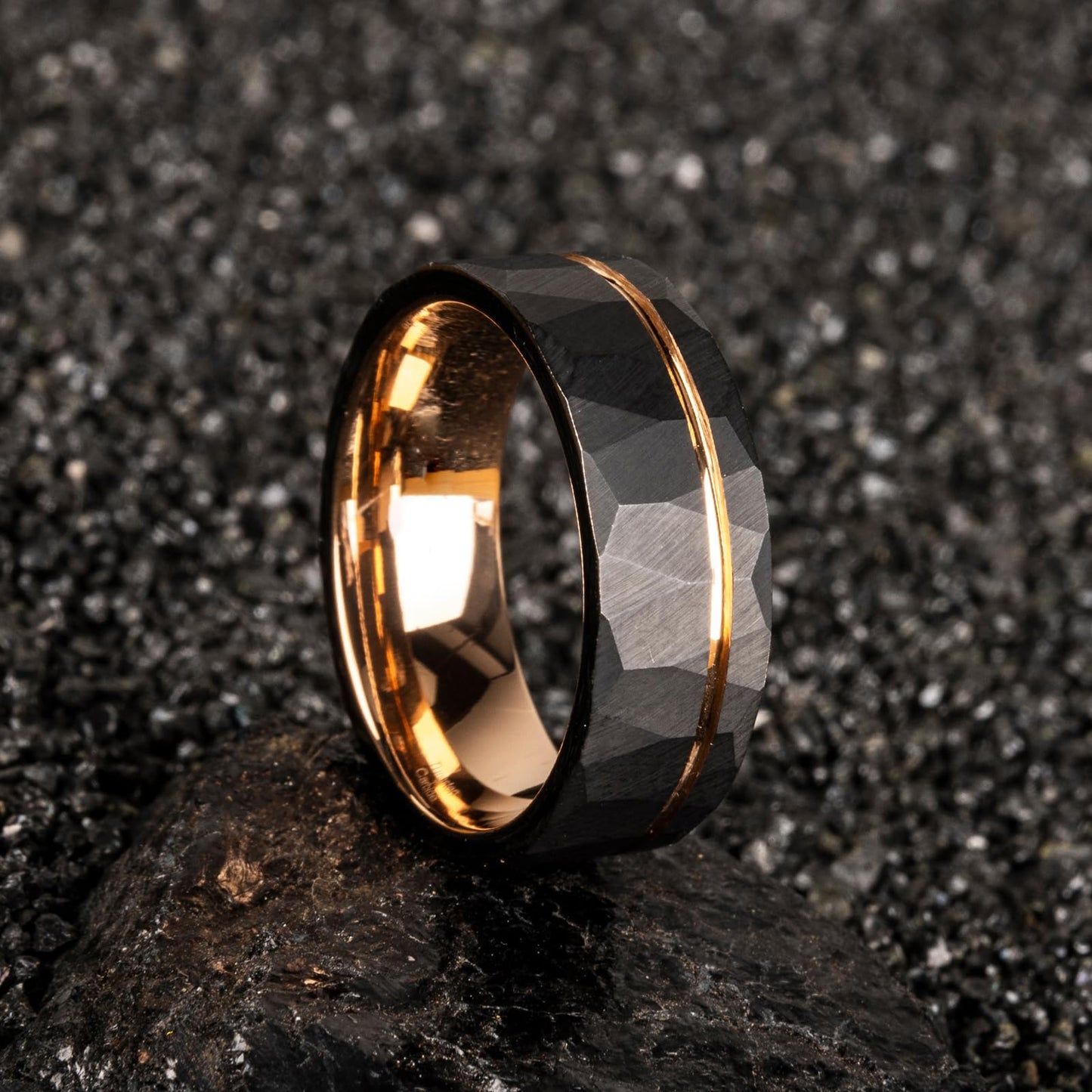 JEWPER 8mm Men Womens Wedding Band Tungsten Rings Black rose gold Fashion Promise Carbide Hammered groove design on outer ring Matte Finish Edge Comfort Fit Size(13)