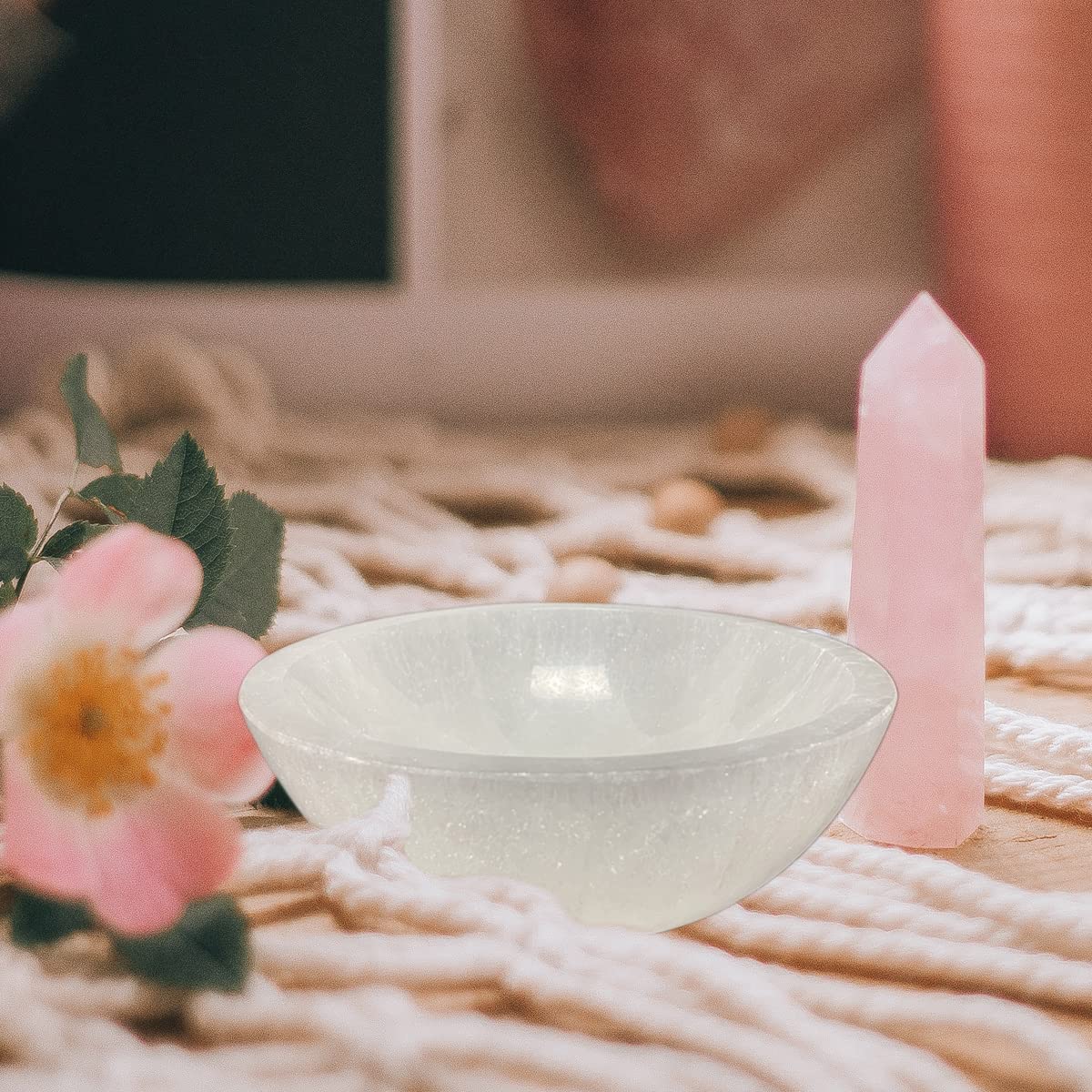 MOGEMT Large Selenite Bowl Hand-Carved Round Selenite Crystals Bowl for Cleansing, Charging, Smudging, Healing, Decoration or Gift 5.3-5.7 Inch