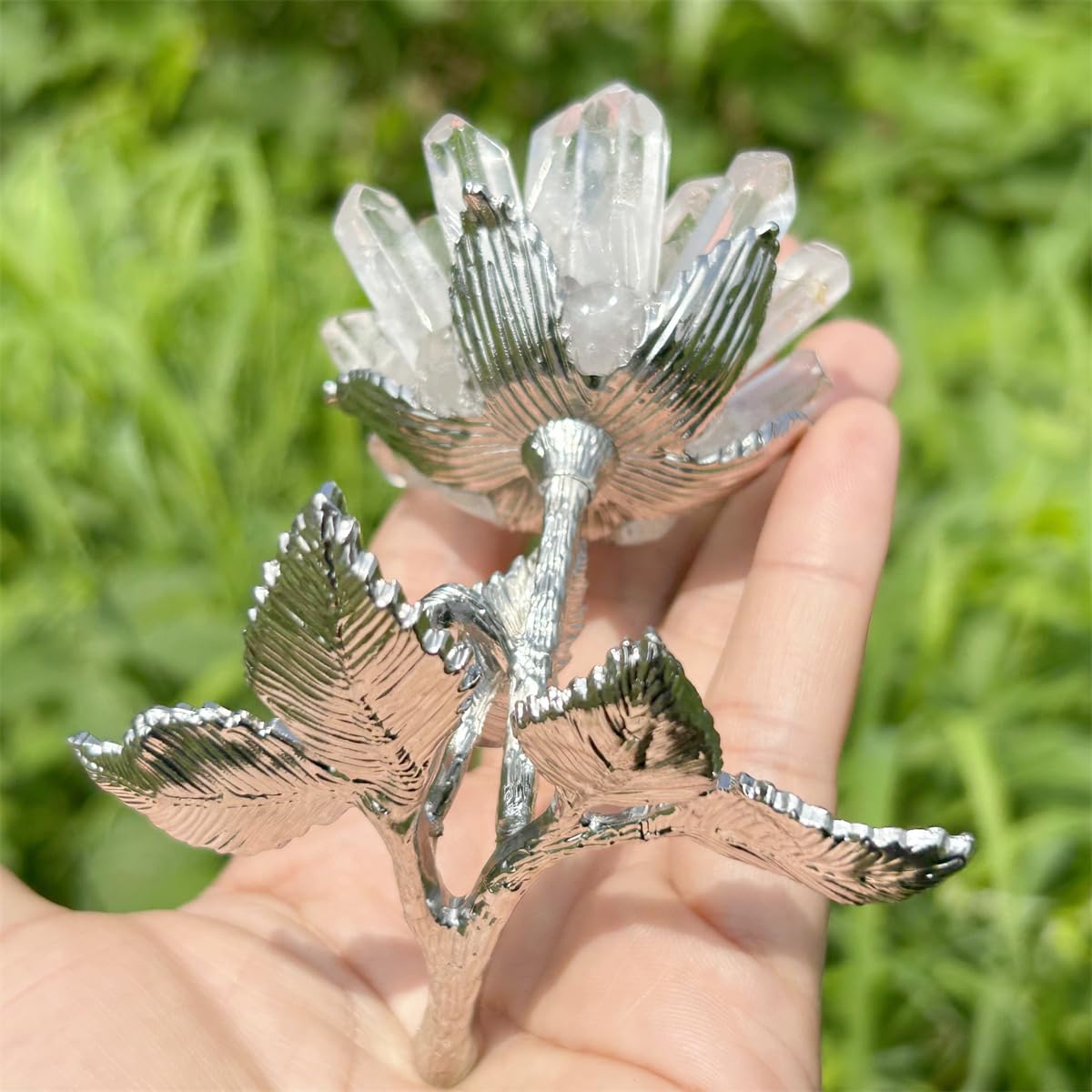Xzyycyj 3.7" Crystal Tree,Crystal Gifts for Women - Natural Clear Quartz Crystal Cluster Mineral Crystal Flowers Home Decor Gifts Crystals and Stones (Crystal Quartz Silver Stand)