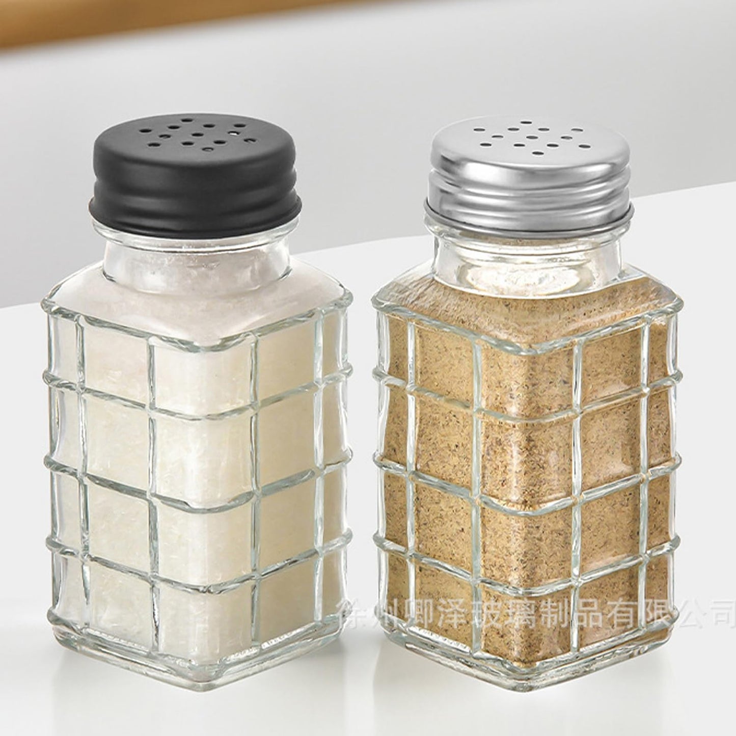 2Pcs Condiment Containers Square Shaker Transparency Glass Seasoning Jars for Salts Peppers Storage Clear Seasoning Bottles