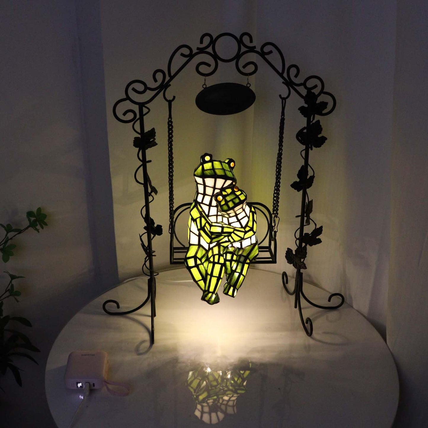 Bieye L12001 Frogs on a Swing Tiffany Style Stained Glass Accent Table Lamp for Home Decor