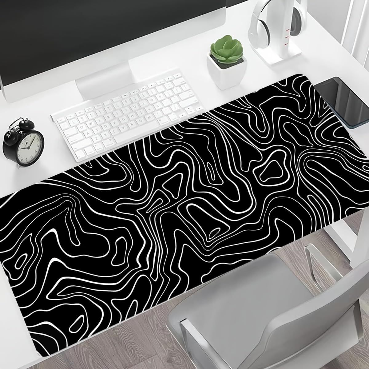 Rcege Large Mouse Pad for Desk - Gaming Mouse Pad with Non-Slip Base Stitched Edges, Desk Mat for Keyboard and Mouse
