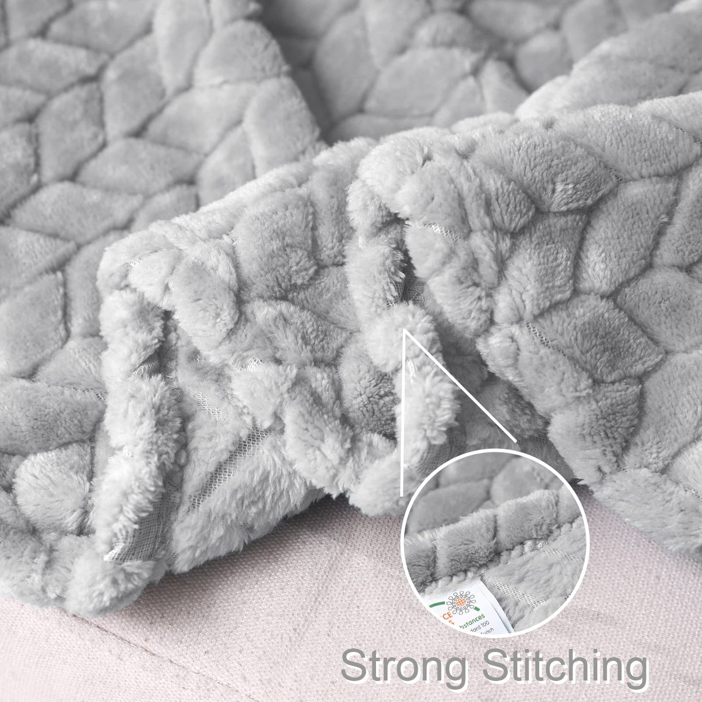 Exclusivo Mezcla Extra 50x70 Inches Leaves Pattern Throw Blanket and 50"x60" Sherpa Fleece Throw Blanket