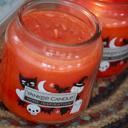 Yankee Candle Scented Candle | Home Inspiration | Seasonal Perfect Pumpkin | Medium Jar Candle | Up to 75 Hours Burn Time