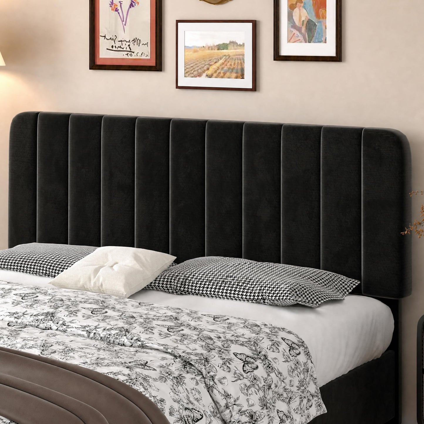 VECELO Queen Size Upholstered Bed Frame with 4 Drawers and Headboard, Velvet Platform Storage Bedframe, Wooden Slats Support, No Box Spring Needed,Black
