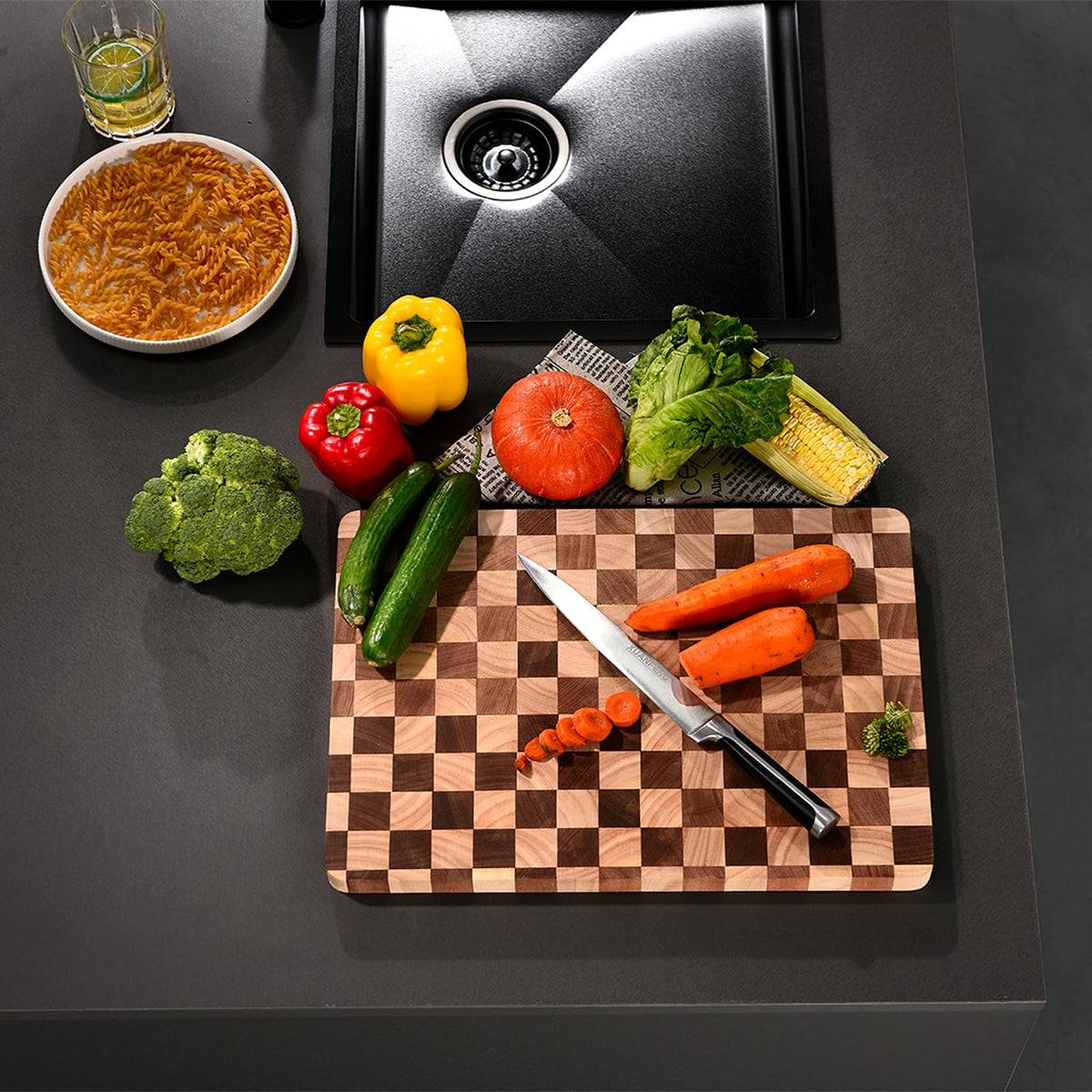 Bokaiya Checkered Cutting Board for Kitchen, 15.7"x11"x1" Thick Wood Checkerboard Chopping Board with Juice Groove& Handles, Butcher Block Serving Tray for Meat, Vegetables and Fruits