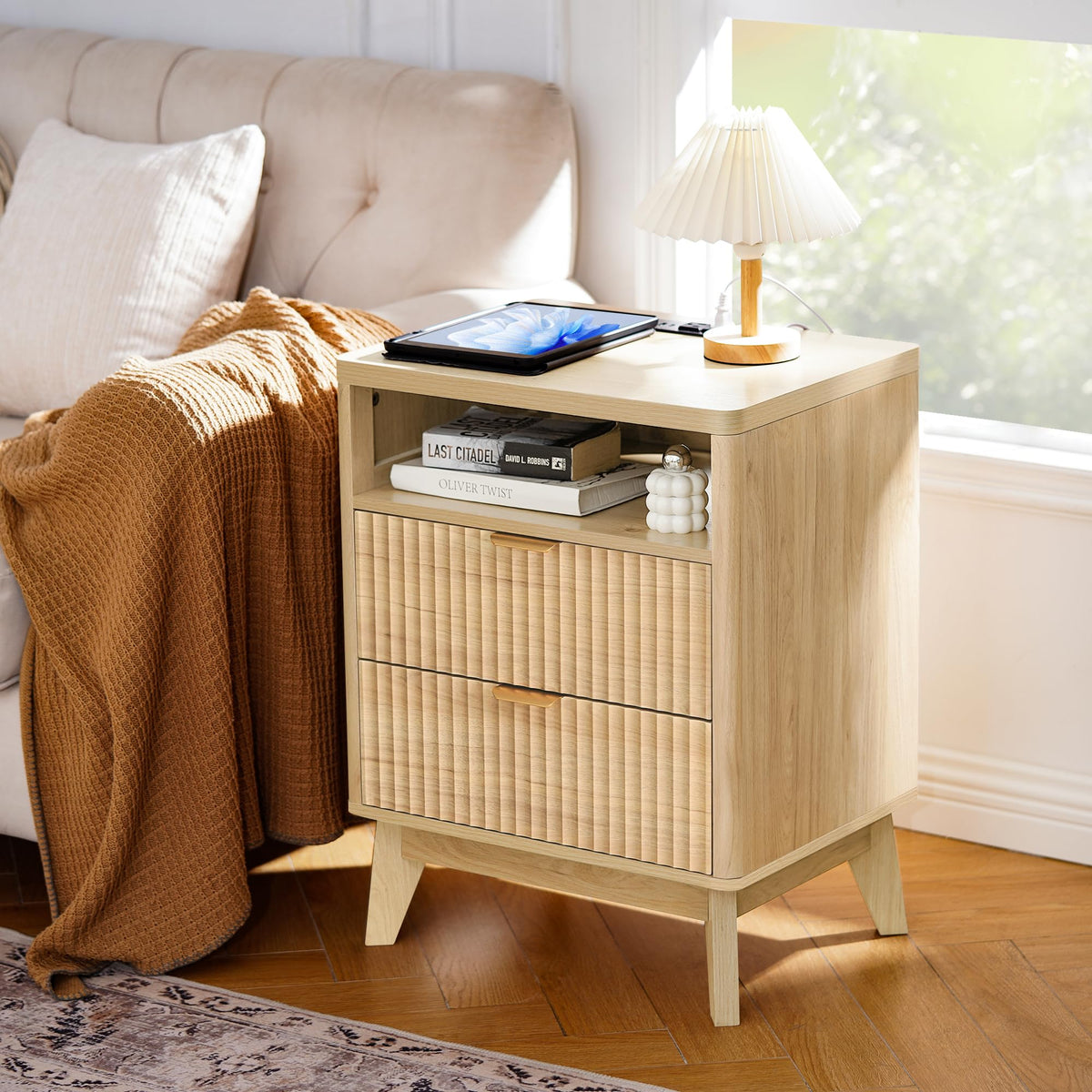 LYNCOHOME Fluted Nightstand with Charging Station, 19.7 inch Wide End Table with 2 Drawers, Modern Wood Bedside Table for Bedroom,Natural,1 Pcs
