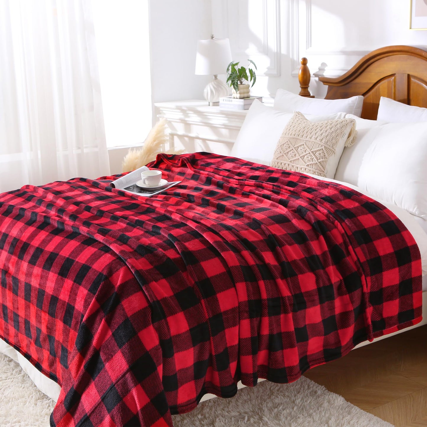 Viviland Checkered Blanket King Size - Soft Fuzzy Cozy Buffalo Plaid Microfiber Blanket for Bed, 90x108 Inches