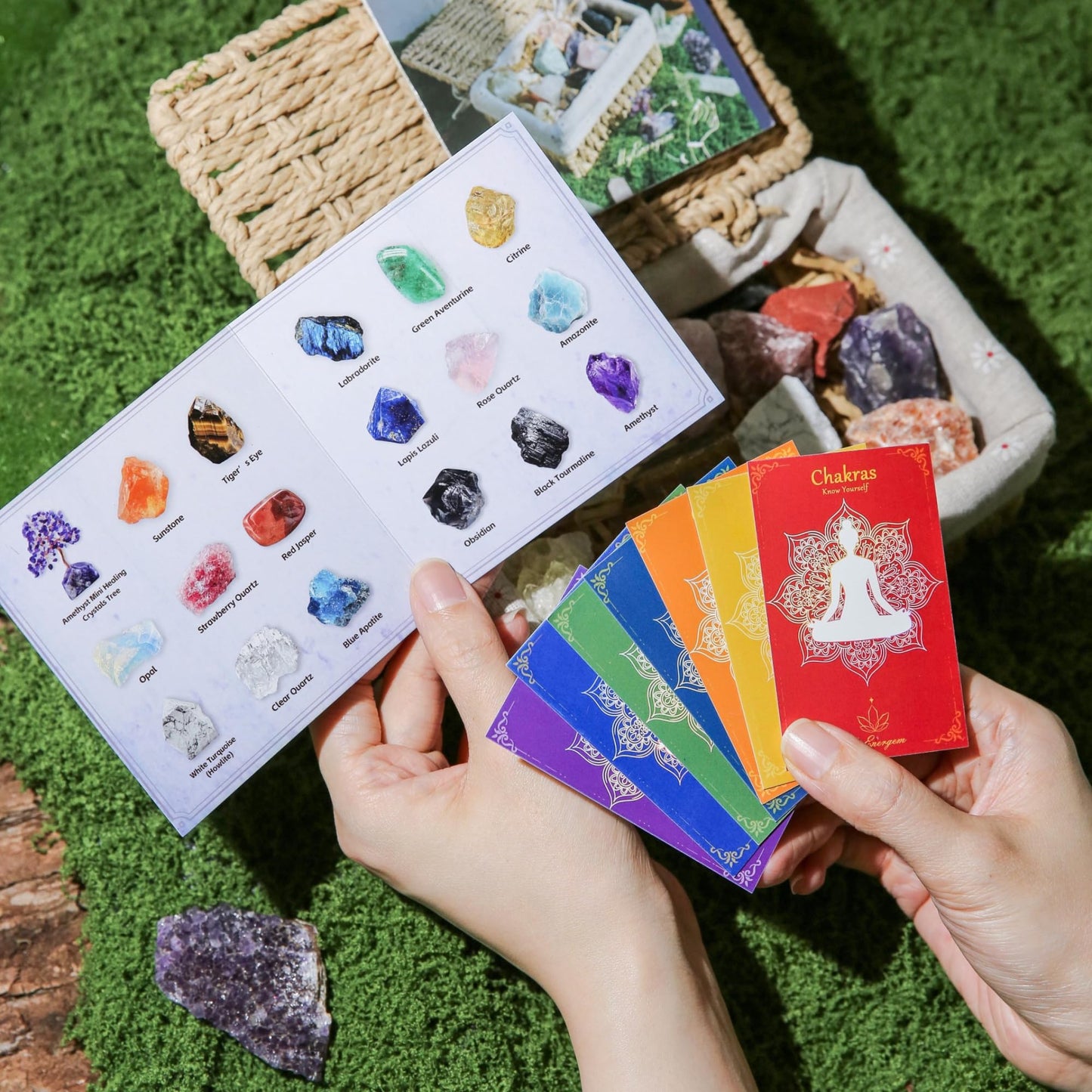MYDAYS&DESIGN 18Pcs Crystals and Healing Stones Set in Rattan Box, 17 Premium Raw Chakra Stones, 1 Amethyst Tree, Guide for Beginners, Meditation Yoga Home Decor, Healing Crystal Gifts for Women