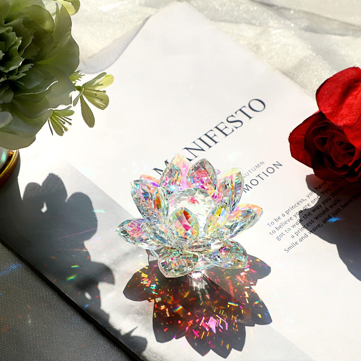 OwnMy 3 Inch Sparkle Crystal Lotus Flower Figurines Decorative Lotus Flower Ornament, Glass Lotus Feng Shui Decor Crystal Flower Paperweight for Home Office Tabletop Centerpieces