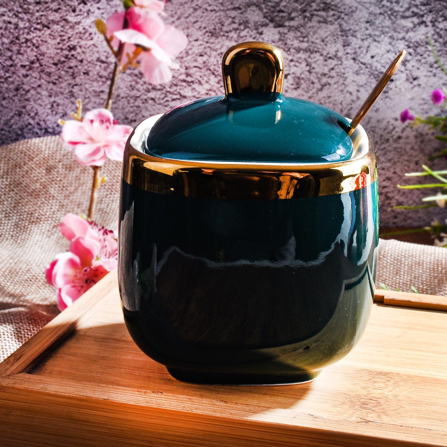 Cerficer 2-Piece Ceramic Condiment Jar Set with Lids and Metal Spoons, Luxury Golden Trim Dark Green and Black Sugar Bowls, Small Porcelain Spice Storage Pots for Coffee Bar, Salt, Honey, Tea