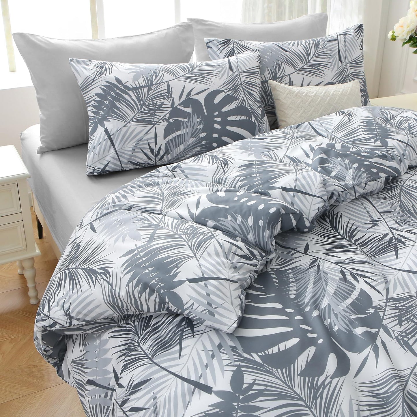 MUXHOMO Black&Grey Bed in a Bag Queen 7 Pieces, Queen Comforter Set Reversible Botanical Flowers Design, Ultra Soft & Breathable Bedding Sets with Comforter, Sheets, Pillowcases & Shams