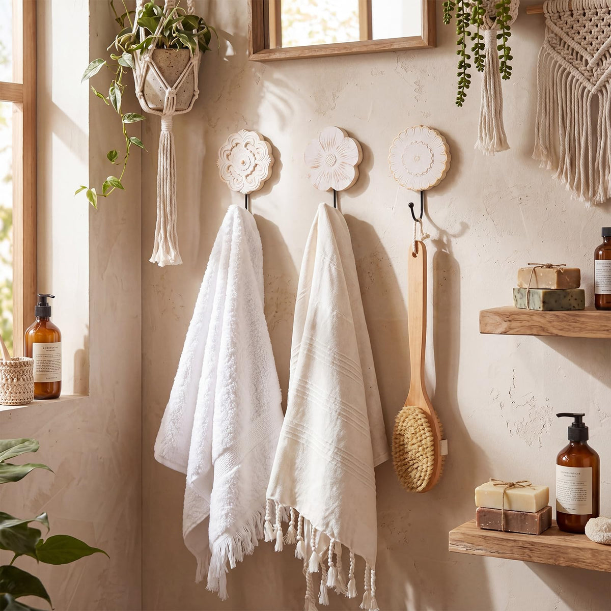 Novabright 3 Pcs Boho Wooden Wall Hooks, White Distressed Flower Decorative Wall Mounted Hooks for Bathroom, Entryway, Bedroom, Hanging Towels, Keys, Hats, Coats