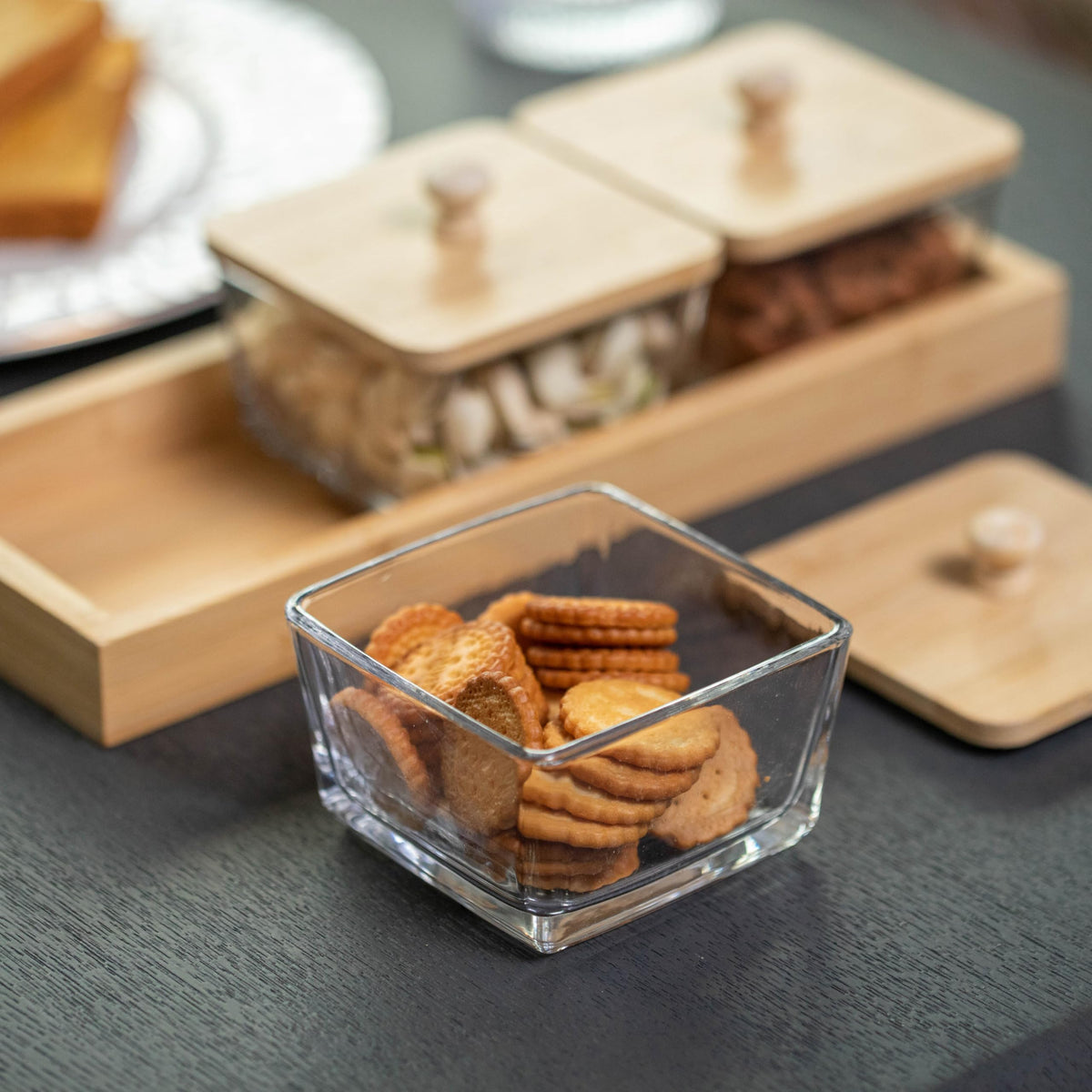 Basicwise Set of 3 Square Glass Jars with Bamboo Lids and Wooden Tray – Rectangular Charcuterie, Snack Organizer and Fruit Platter for Party, Candy Jars, Cookies, Nuts, Fruits and Snack Box