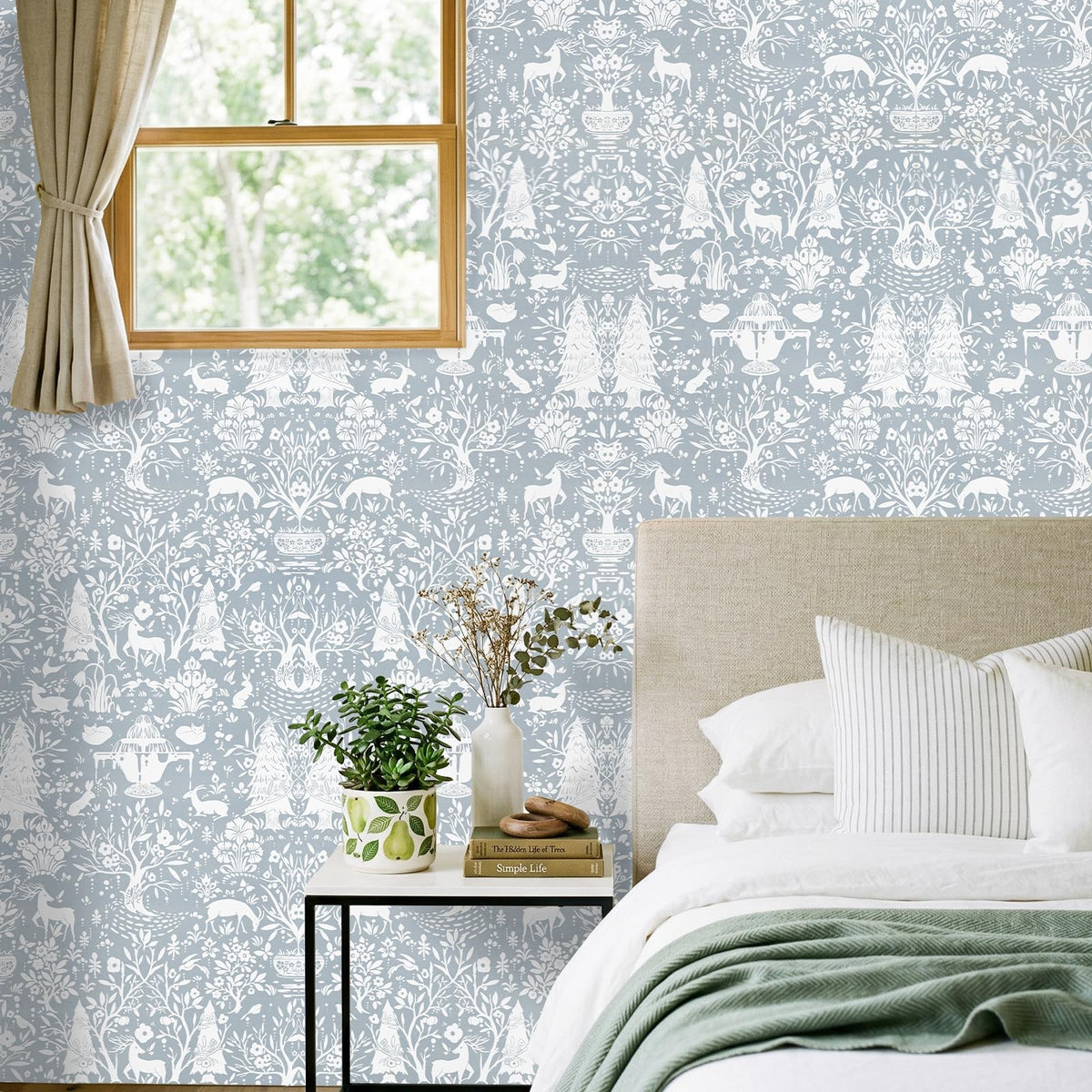 WENMER Forest Animal Wallpaper, 17.7" x 590" Blue and White Contact Paper, Woodland Peel and Stick Wallpaper with Deer Rabbit Fox, Self Adhesive Removable Wall Paper for Living Room Bedroom Nursery