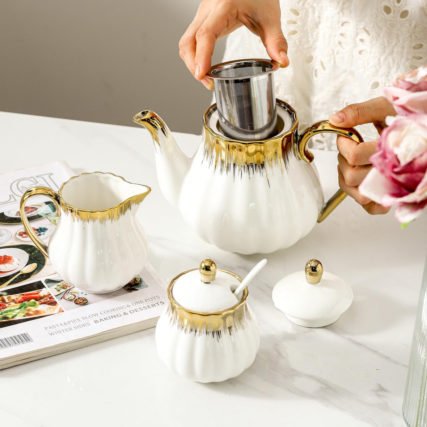 Ceramic Sugar and Creamer Set, White Sugar Bowl & Creamer Set with Gold Trim, 3 Piece with 10oz Cream Pitcher, 11oz Sugar Bowl with Lid and Spoon, Coffee Serving Set for Café, Afternoon Tea