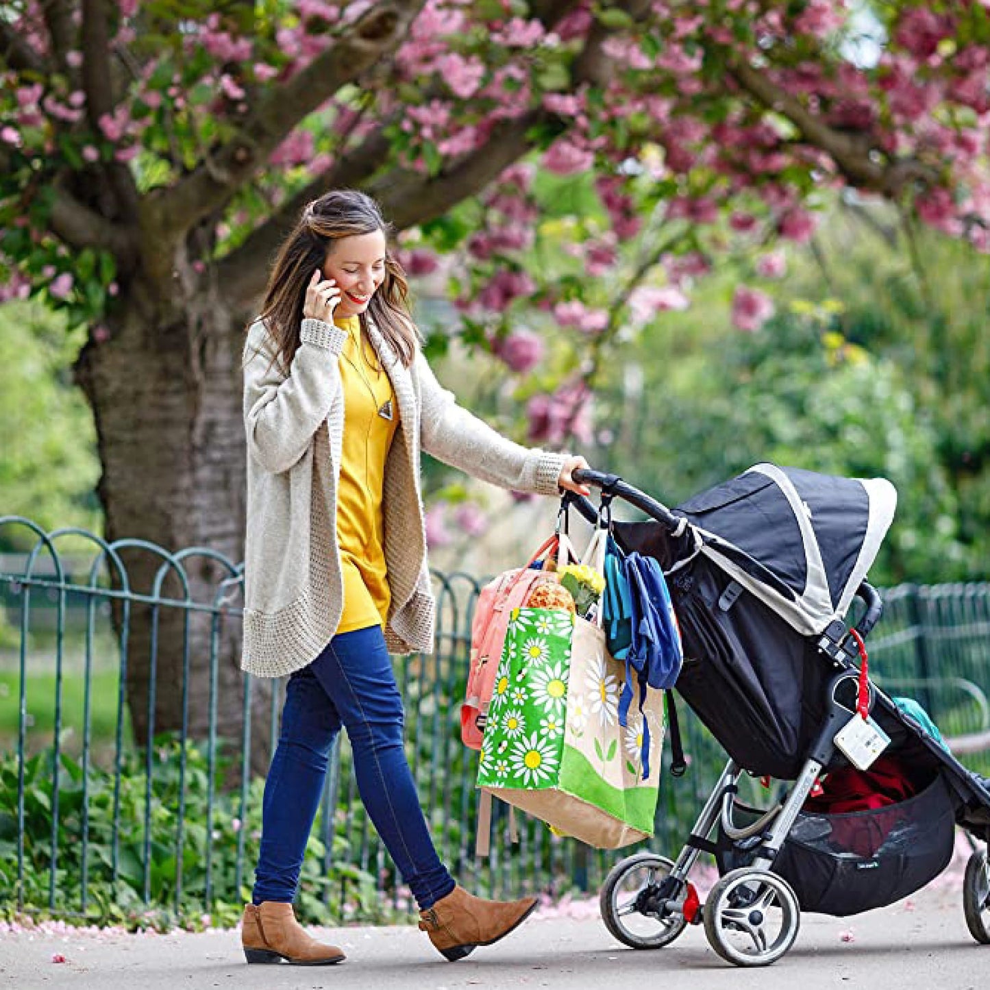 Baby Uma Buggy Clips - 2022 Double-Platinum Winning Pram Clips, Universal Pram Accessories, 5 kg Weight Capacity & Non-Slip, Baby Travel Essentials