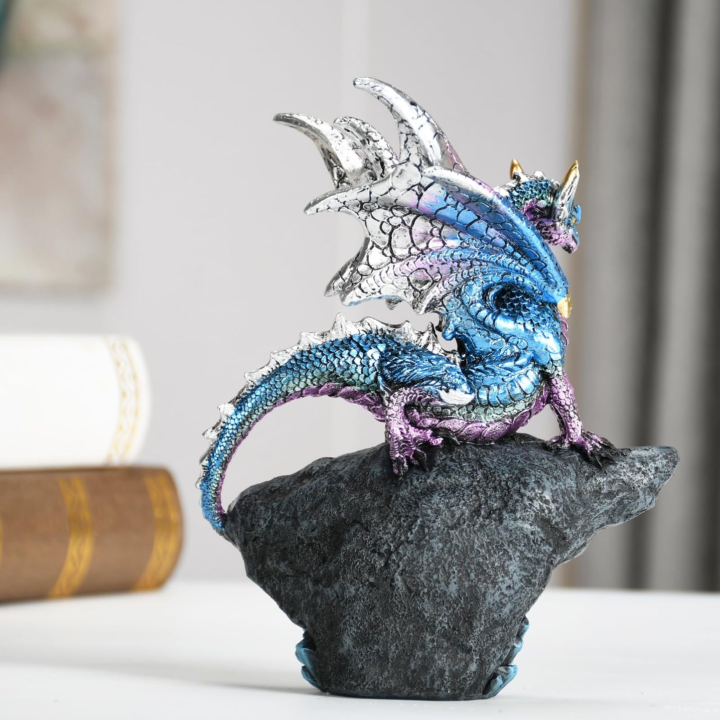 KalyZ@rts Mystic Dragon Crystal Cave Statue, Handcrafted Resin Art Sculpture with Geode, D&D Decor, Fantasy Gifts, Perfect Fantasy Decor for Desk/Home/Office & Unique Gift （Blue Dragon