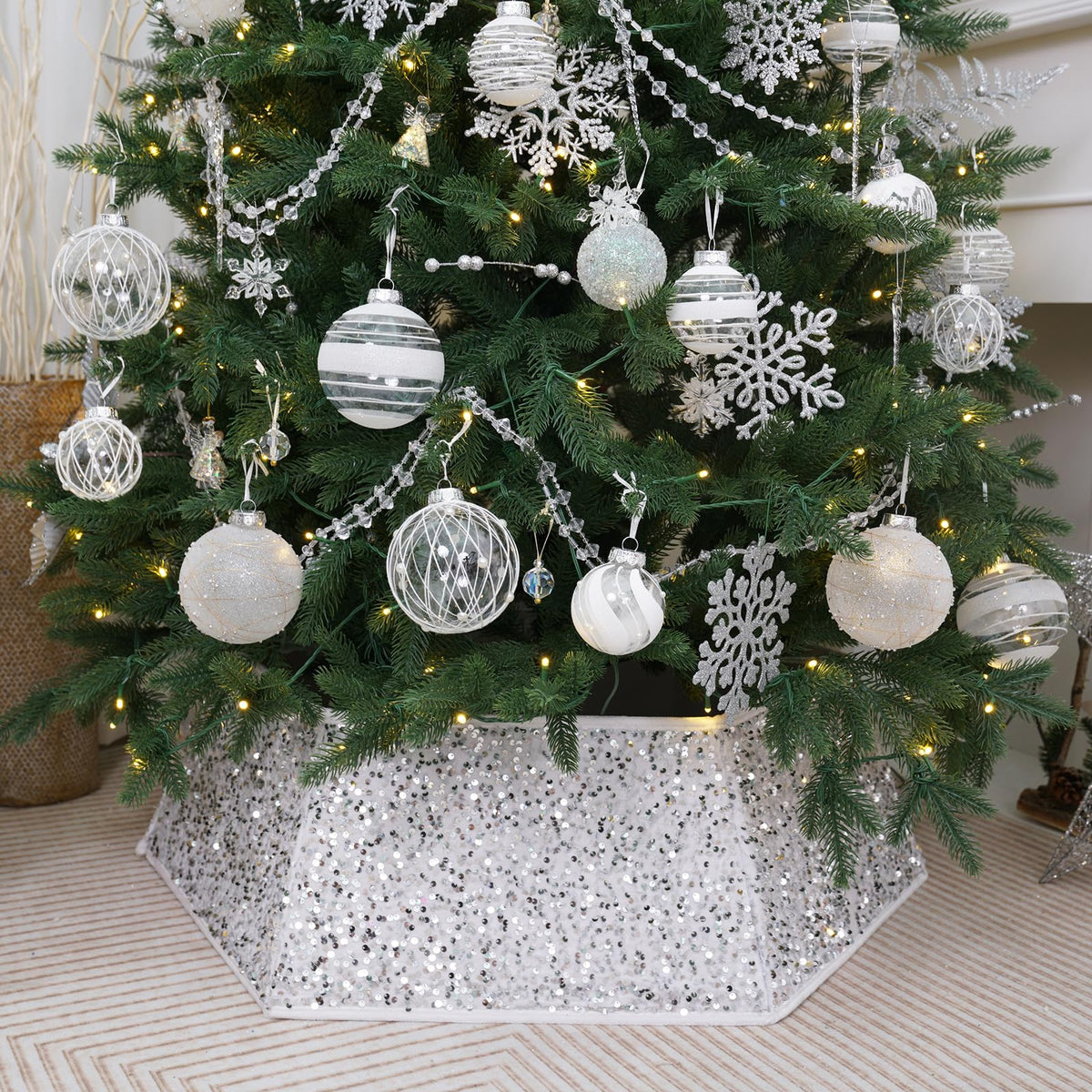 White Christmas Tree Collar with Sparkling Sequins,Christmas Tree Collars for Atificial Trees, 33.5 Inch Christmas Tree Skirt, Xmas Tree Stand Base Cover,Holiday Home Decor Tree Ring(Large)